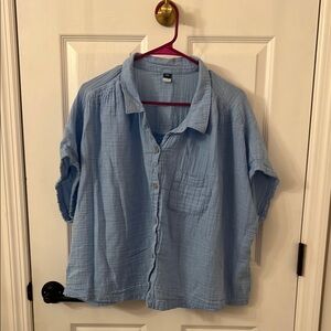 Old Navy Casual Light Blue Button-Down Shirt